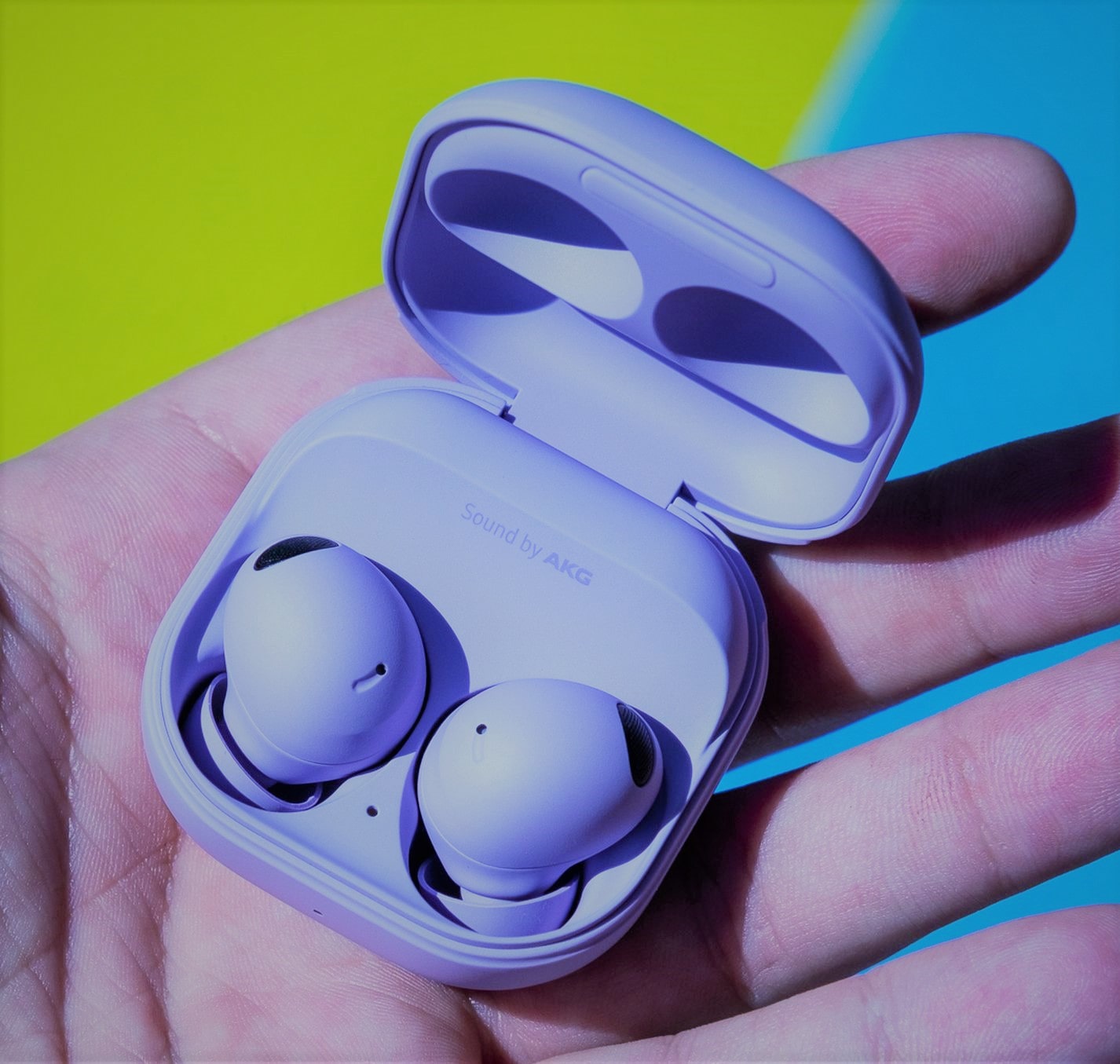 بررسی مقایسه گلکسی بادز ۲ پرو با هدفون های دیگر